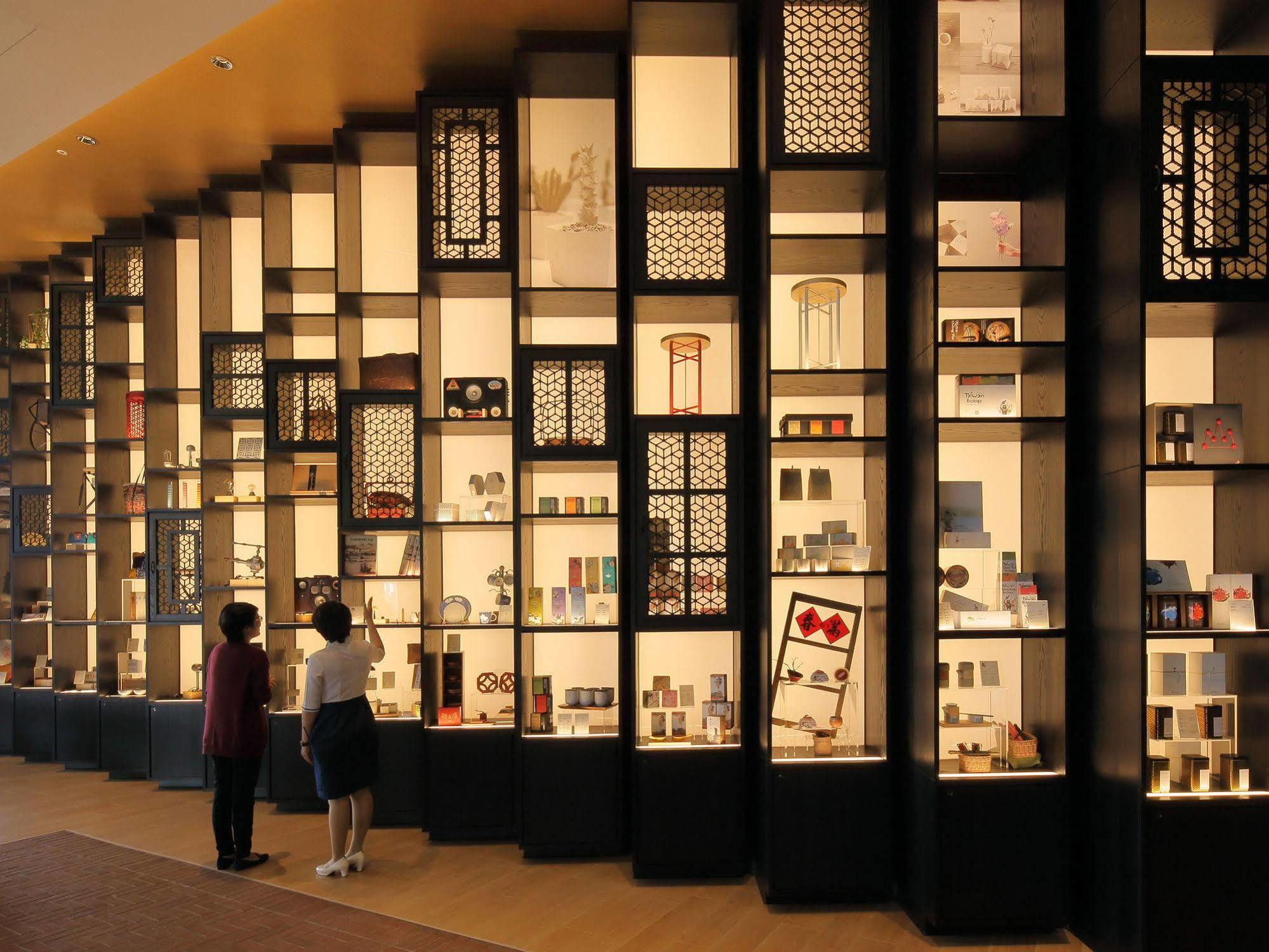 The Place Tainan Exterior photo